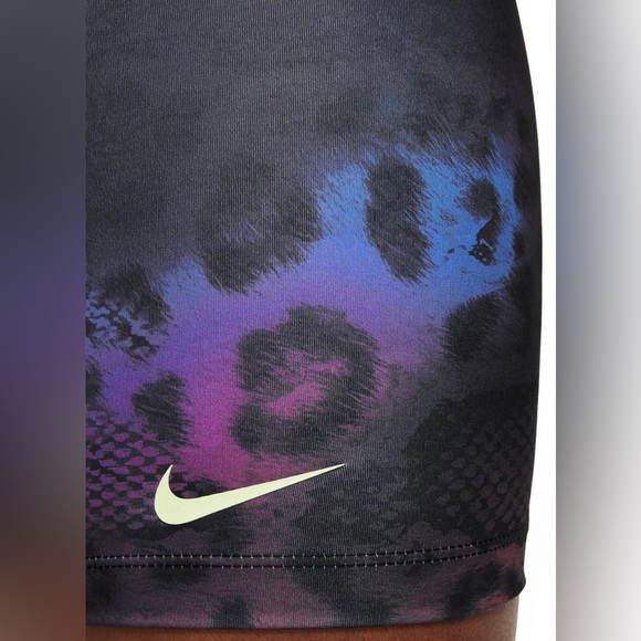 NWT NIKE ONE 7” DRI-FIT BLACK/MULTI WOMENS PERFORMANCE TRAINING SHORTS SZ XS - Picture 2 of 8